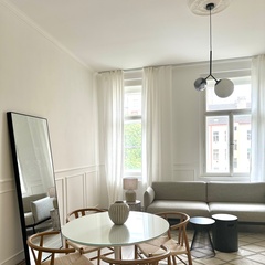 white round dining table